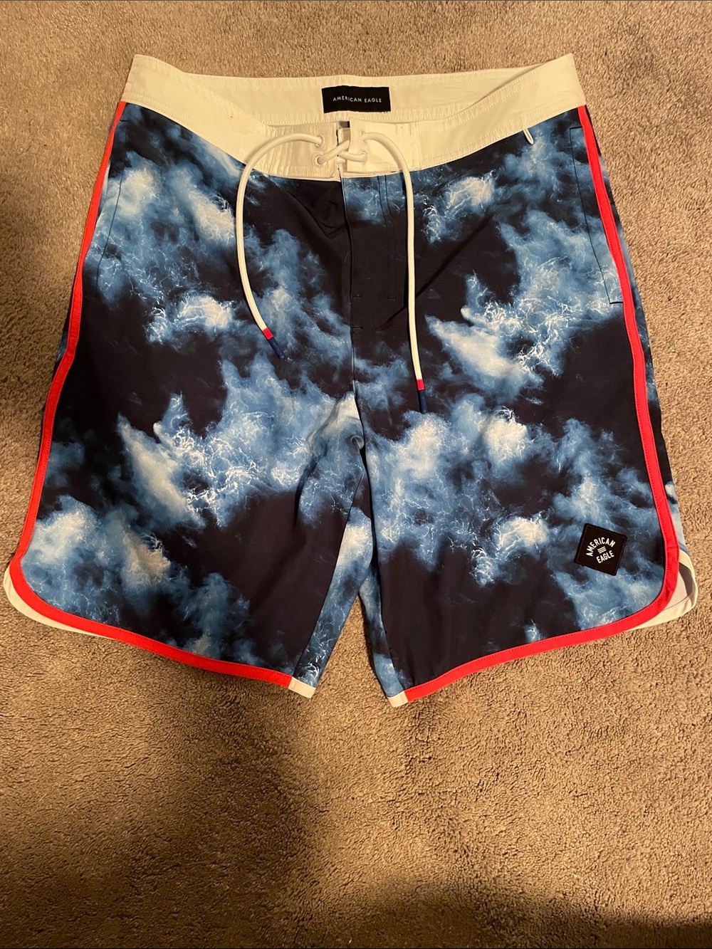 American Eagle Outfitters Men's Blue Cloud-Print Swim Trunks